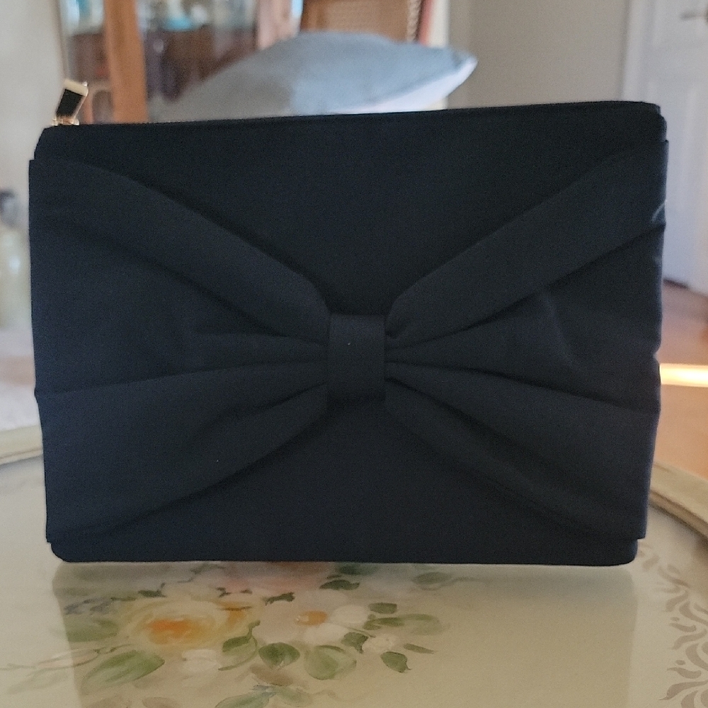 NWT Carolina Herrera Elegant Black Clutch with Bow Detail *Inspired By Good Girl